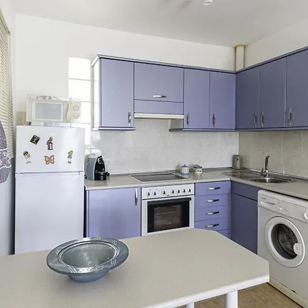 Private Terrace House - Parking - Pool Apartament *